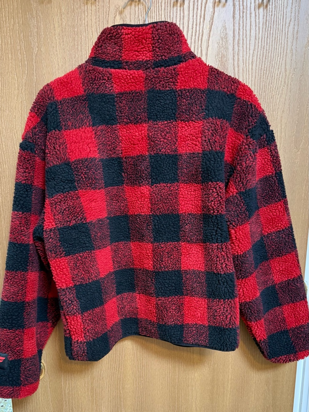NWT Fabletics Red Black Buffalo Plaid Sherpa Jacket Women’s - Picture 3 of 6